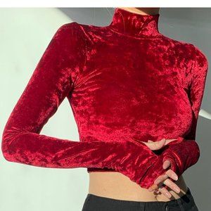 Red velvet crop top with thumb hole / Korean street fashion